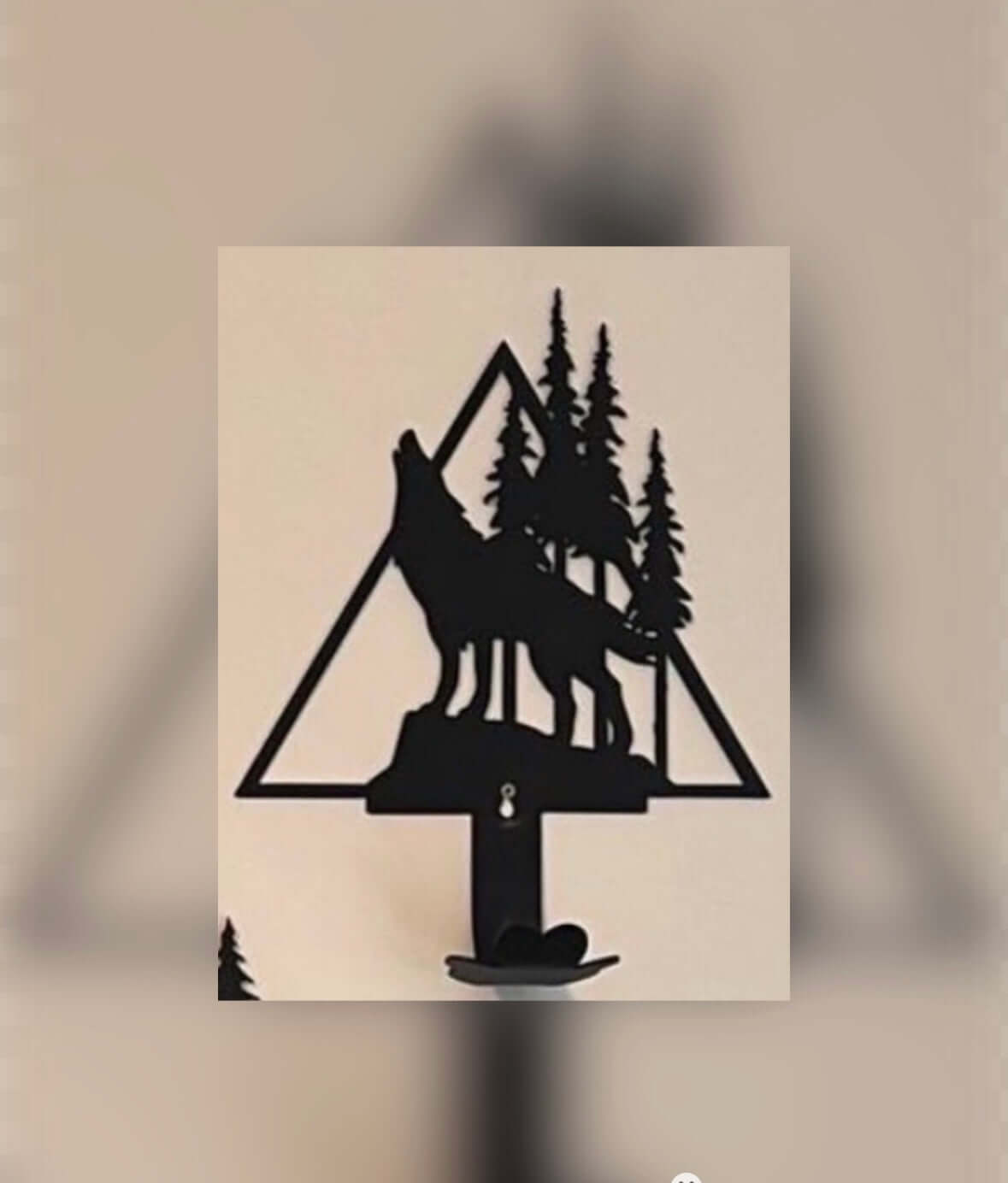 Howling Wolf Rug Hanger